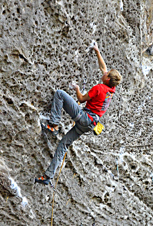 Young German rock star, Alex Megos, crushing at the Dark Side, Red River Gorge. Hörst photo.