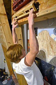 Advanced youth climbers can do small amounts of supplementary hangboard training.